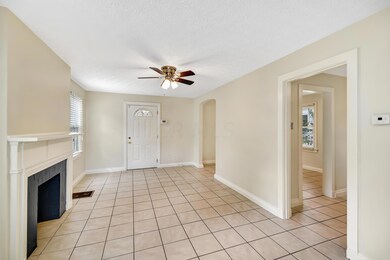 1729 E Kenworth Rd, Columbus, OH 43224 - photo 7