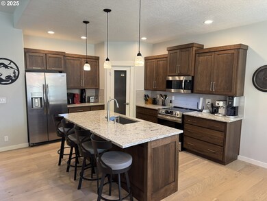 1076 S 57th Place, Springfield, OR 97478 - photo 7