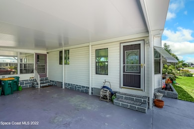 901 Periwinkle Cir, Sebastian, FL 32976 - photo 6