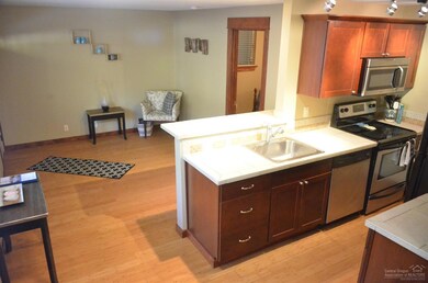 1010 NW Roanoke Ave, Bend, OR 97701 - photo 4