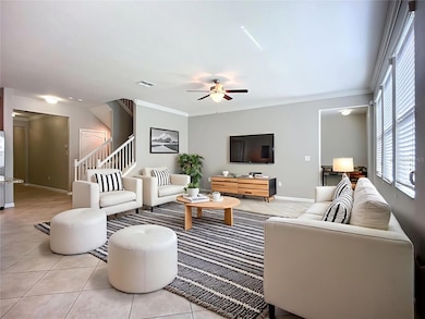 14240 Blue Dasher Dr, Riverview, FL 33569 - photo 2