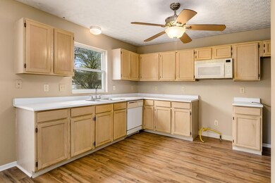 3639 Rocky Rd, Columbus, OH 43223 - photo 4