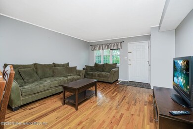 11 Lava St, Staten Island, NY 10305 - photo 5