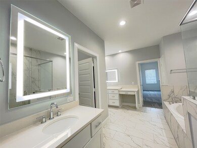 3804 Olde Bourbon Ln, Houston, TX 77018 - photo 5