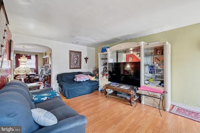 7048 Souder St, Philadelphia, PA 19149 - photo 4