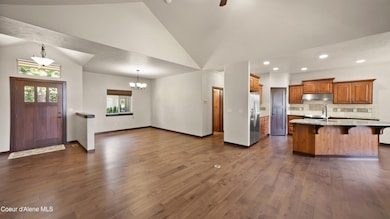 8517WEagleRidgeRoad-LIVINGROOM (2)