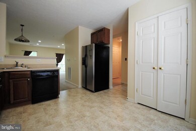 742 Heather Stone Loop unit 29, Glen Burnie, MD 21061 - photo 5