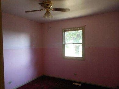 223 Bolz Rd, Carpentersville, IL 60110 - photo 6