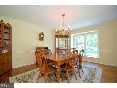 2018 Spring Valley Rd, Lansdale, PA 19446 - photo 4