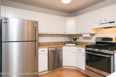 77 Frontier Way, Tinton Falls, NJ 07753 - photo 7