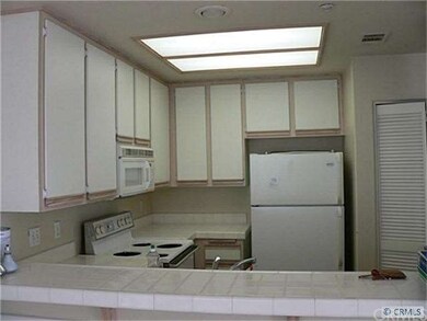 Kitchen spacious and bright