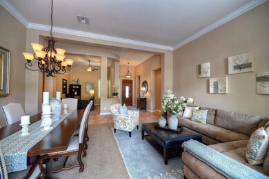 Living - Foyer