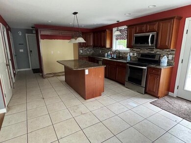 30 Hubbard St, Saco, ME 04072 - photo 3