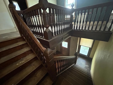 304 S Broadway, Alden, MN 56009 - photo 3