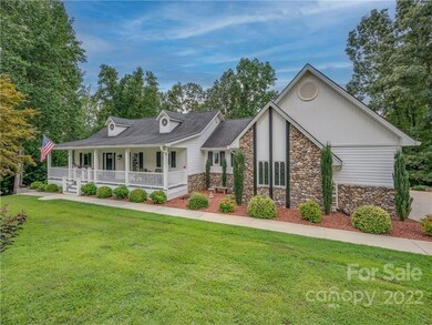 76 Chestnut Ln, Hendersonville, NC 28792 - photo 4