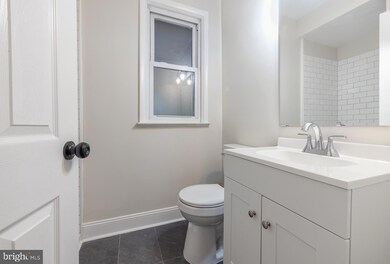 20 Golf Rd, Darby, PA 19023 - photo 5