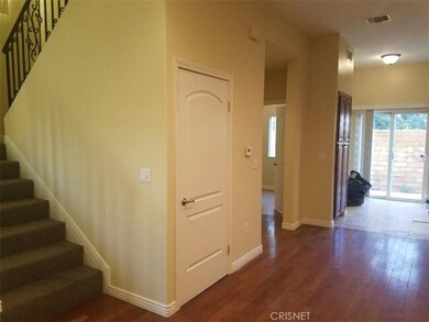 14725 Forest Edge Dr, Sylmar, CA 91342 - photo 7