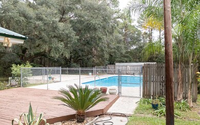 509 NW Battle Hill Ln, Lake City, FL 32055 - photo 2