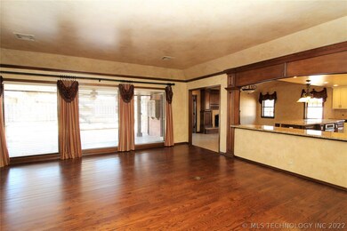 2624 Chapel Hill Rd, Bartlesville, OK 74006 - photo 4