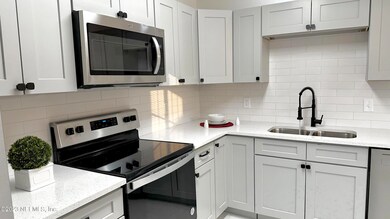 7810 Hunters Lake Cir S, Jacksonville, FL 32210 - photo 7