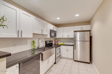 234 E Ruth Ave unit 2, Phoenix, AZ 85020 - photo 4