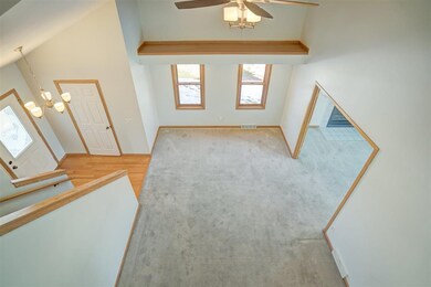 446 Oakwood Dr, Oregon, WI 53575 - photo 3