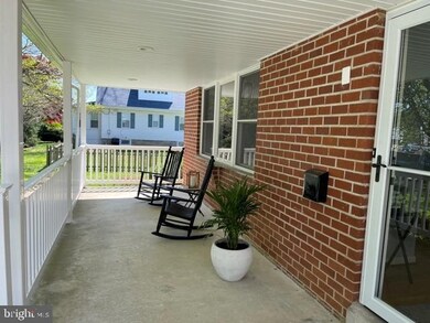 1125 Villanova Ave, Swarthmore, PA 19081 - photo 3