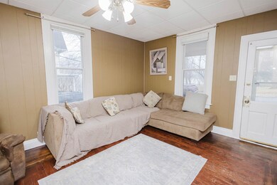 225 Washington St, Mineral Point, WI 53565 - photo 7