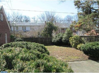 1424 Cleveland Ave, Reading, PA 19610 - photo 4