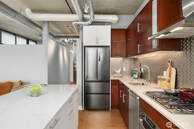 Mosler Lofts unit 405, Seattle, WA 98121 - photo 7