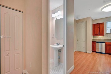 418 SW 14th Ave unit 418, Fort Lauderdale, FL 33312 - photo 3