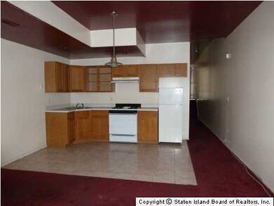 5 Ludwig Ln unit A, Staten Island, NY 10303 - photo 2