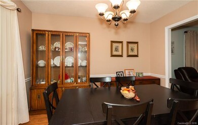 109 Little Forest Ln, Statesville, NC 28625 - photo 5