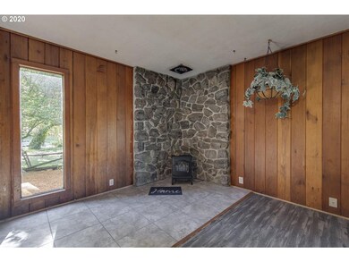 1211 NE Center St, Sheridan, OR 97378 - photo 6