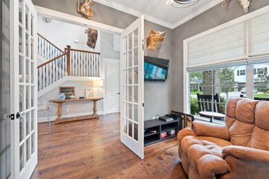 1301 Chamboard Ln, Houston, TX 77018 - photo 5