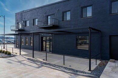 210 E River Dr unit 201, Davenport, IA 52801 - photo 4