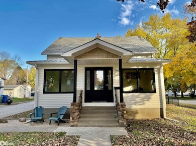 206 E Clark St, Jefferson, IA 50129 - photo 4