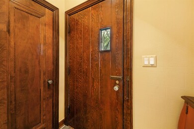 701 W Davis Ave, Ann Arbor, MI 48103 - photo 3