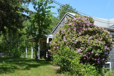 323 Highland Ave, North Dartmouth, MA 02747 - photo 3