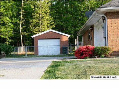 Detached garage