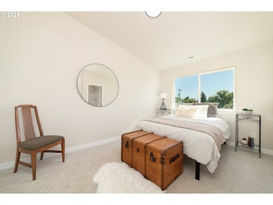 1661 SE Sherrett St, Portland, OR 97202 - photo 7