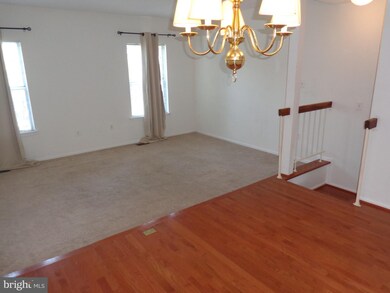 6206 William Mosby Dr, Centreville, VA 20121 - photo 2