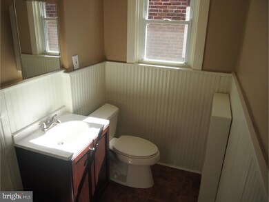 313 Roberta Ave, Darby, PA 19023 - photo 5