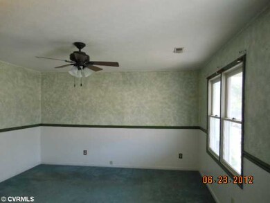 128 Old Thompson Ave, West Point, VA 23181 - photo 2