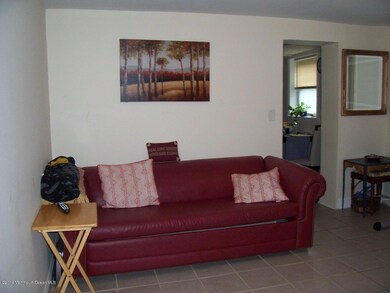 UNIT 3 LIVING ROOM