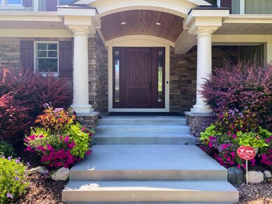 5677 Manchester Hills 0013