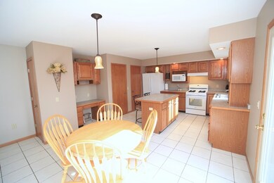 150 Harvest Cir, Oregon, WI 53575 - photo 7