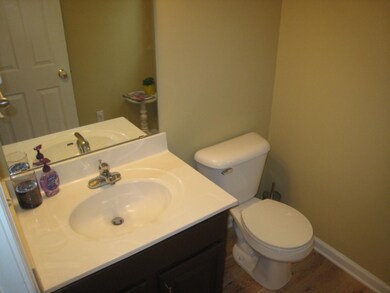 Maple Hill Court 036