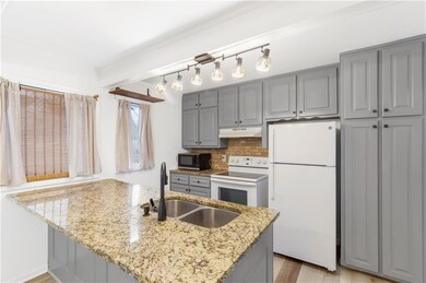 264 Jones Dr, Roswell, GA 30075 - photo 6