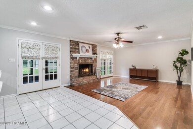 Front of Home, Corner Lot